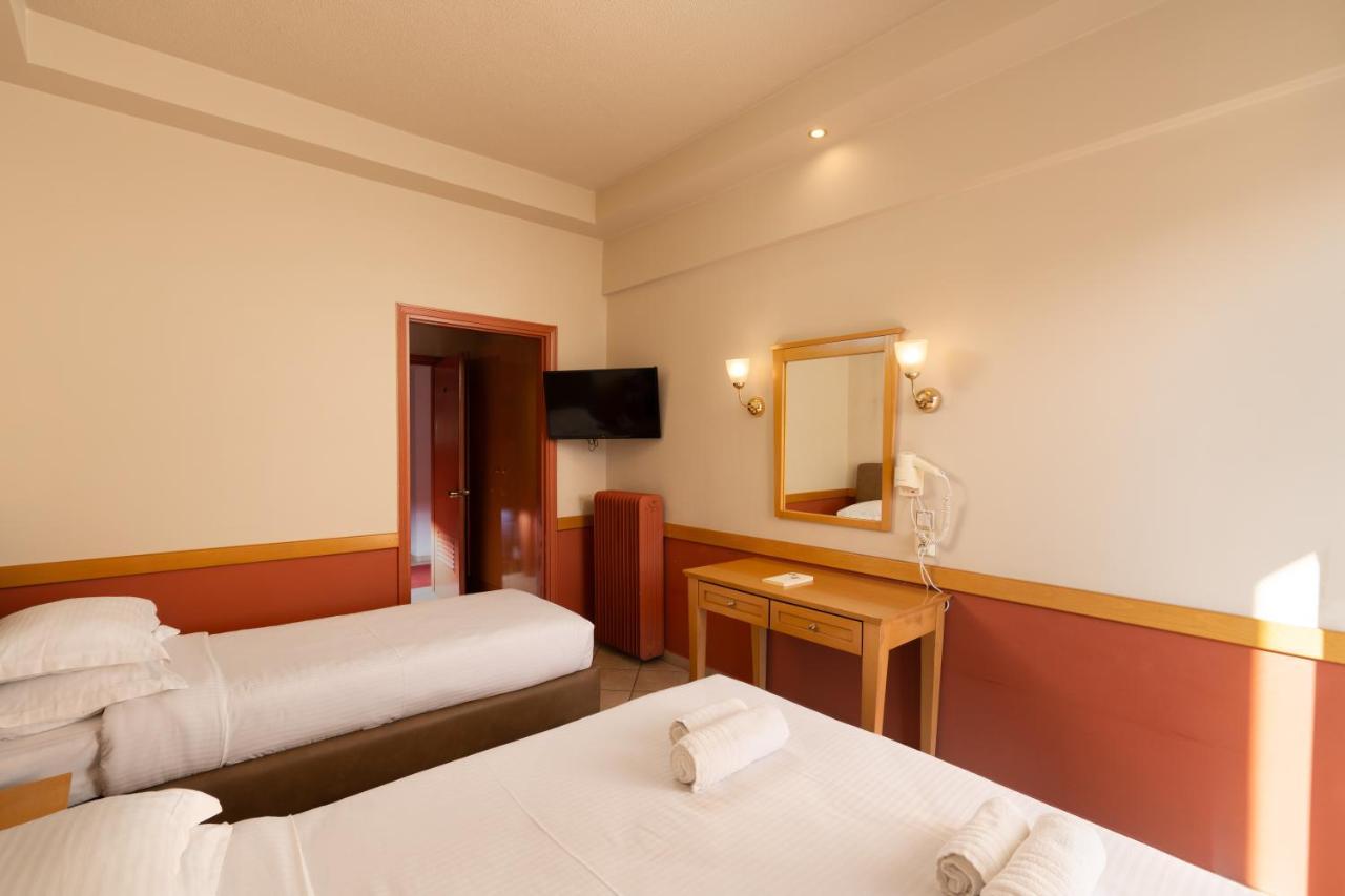 Hotel Ntinas Трикала Экстерьер фото